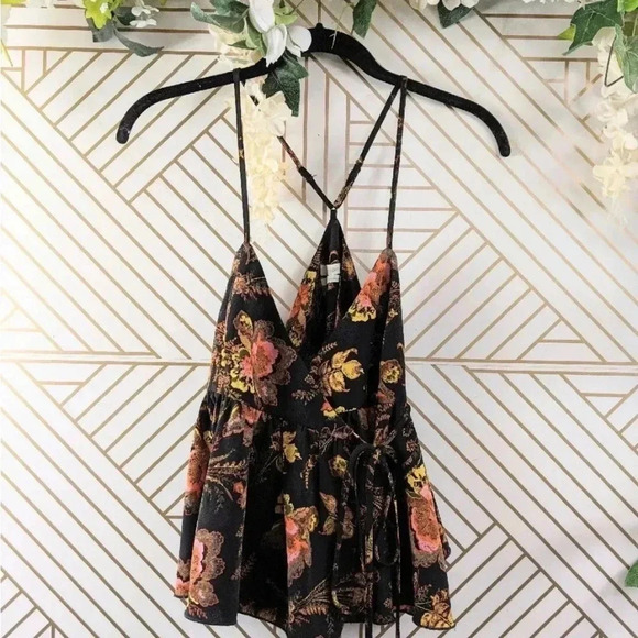 Urban Outfitters Women's Floral Wrap Top Blouse Sleeveless Tank Size Small, NWT - Picture 1 of 7